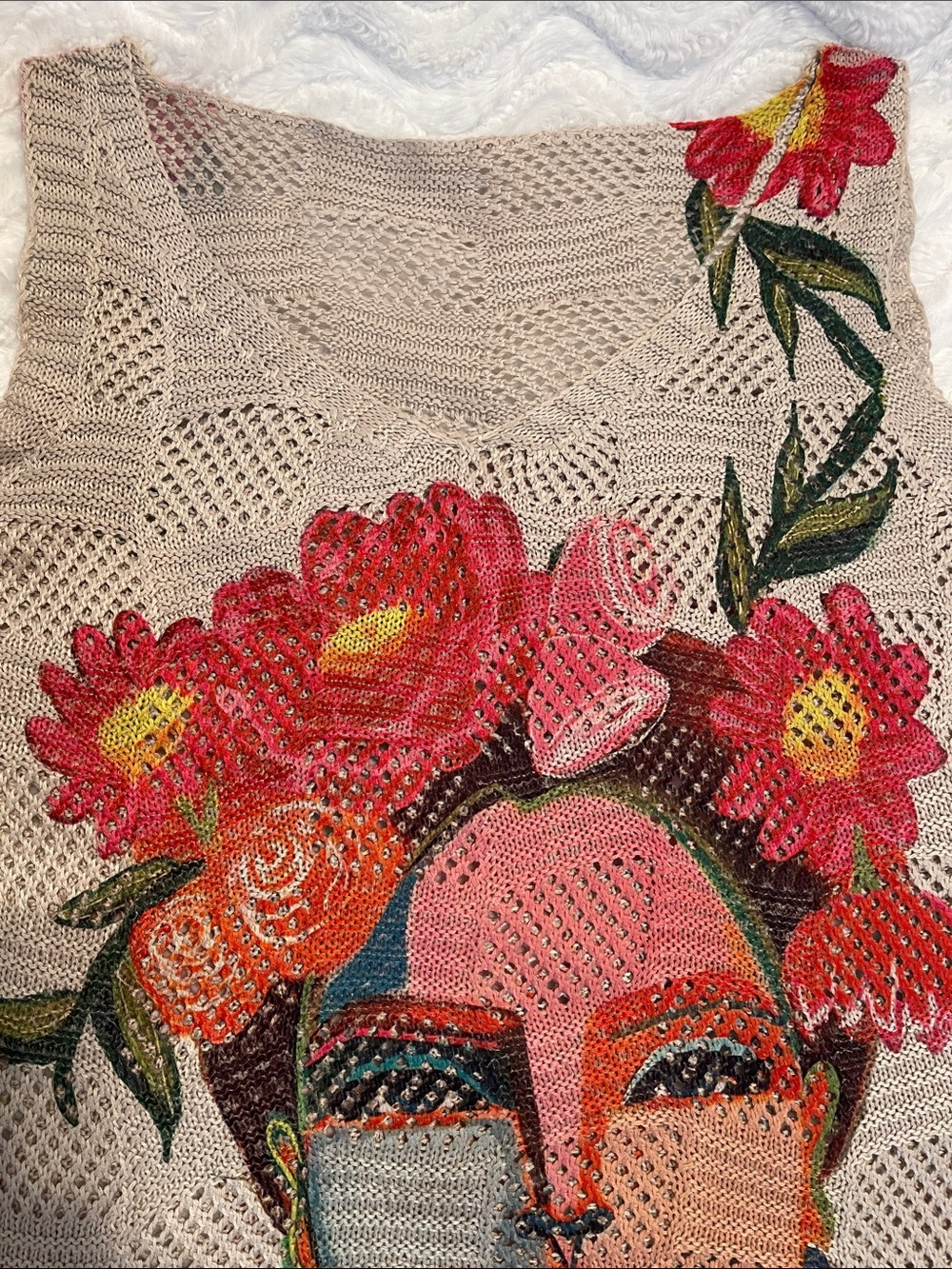 NWOT V-Neck Floral Art Sleeveless Sweater Tank Top - Picture 6 of 16